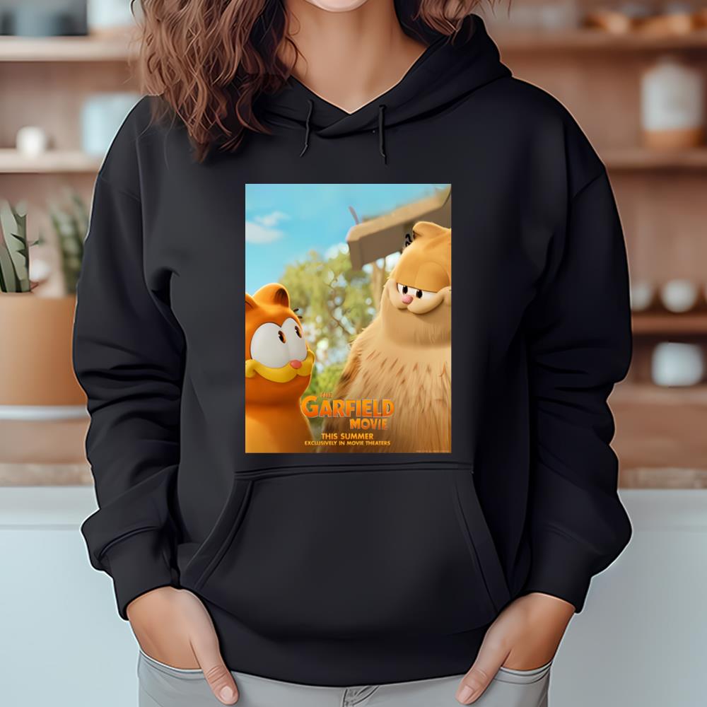 New Poster For The Garfield Movie Summer 2024 Exclusively In Movie Theaters Poster T-Shirt